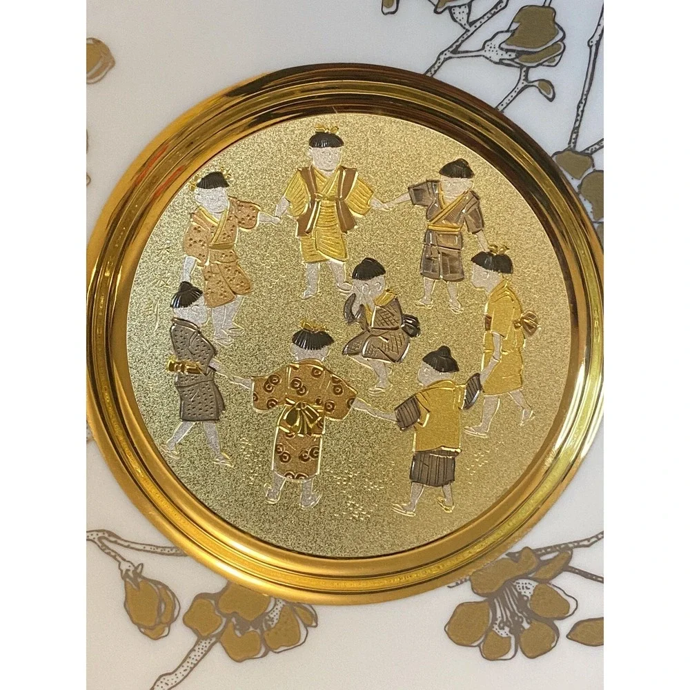 The Halmilron Collection/Chokin Plates this exquisite